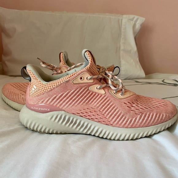 adidas pink training shoes